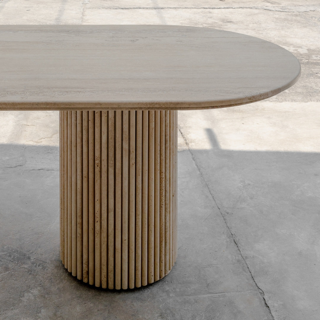 Striatto Dining Table