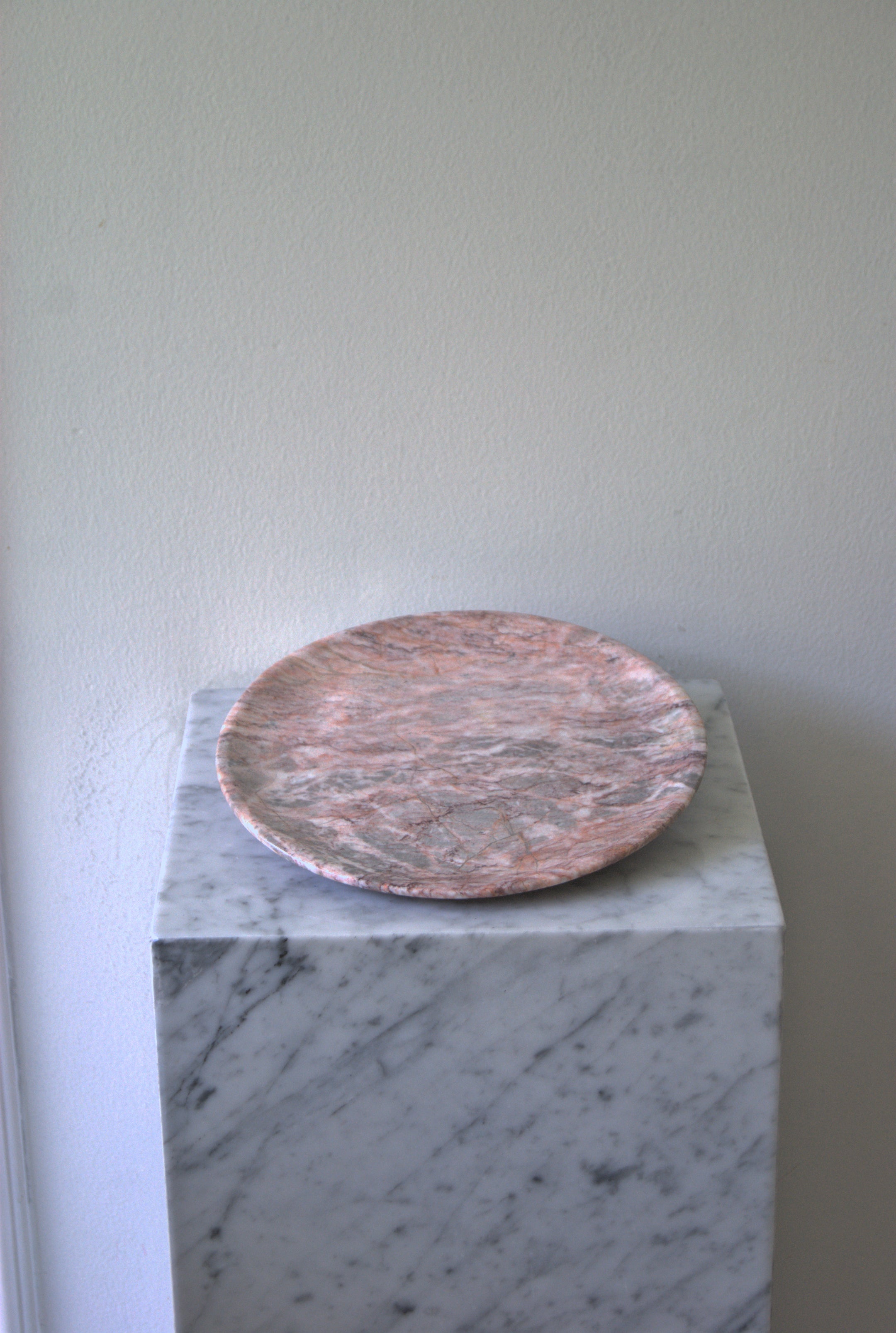 Plates 25cm