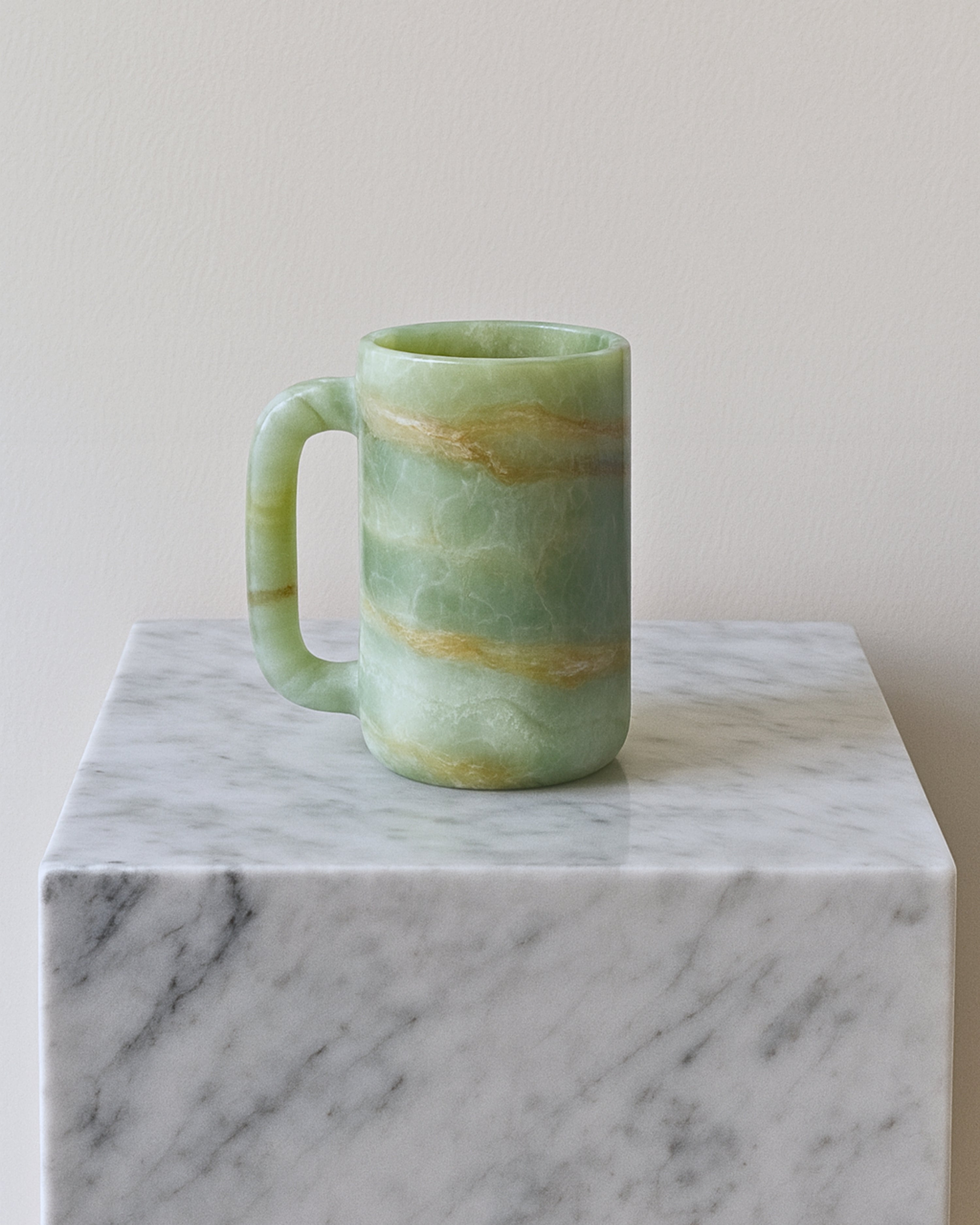 Taza de mármol blanco