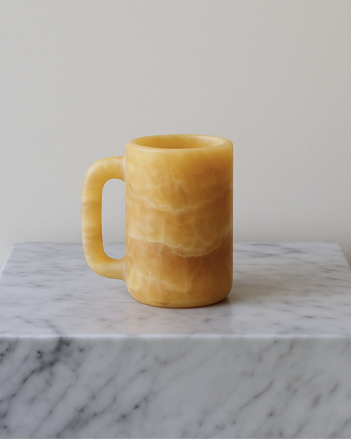 Taza de mármol blanco